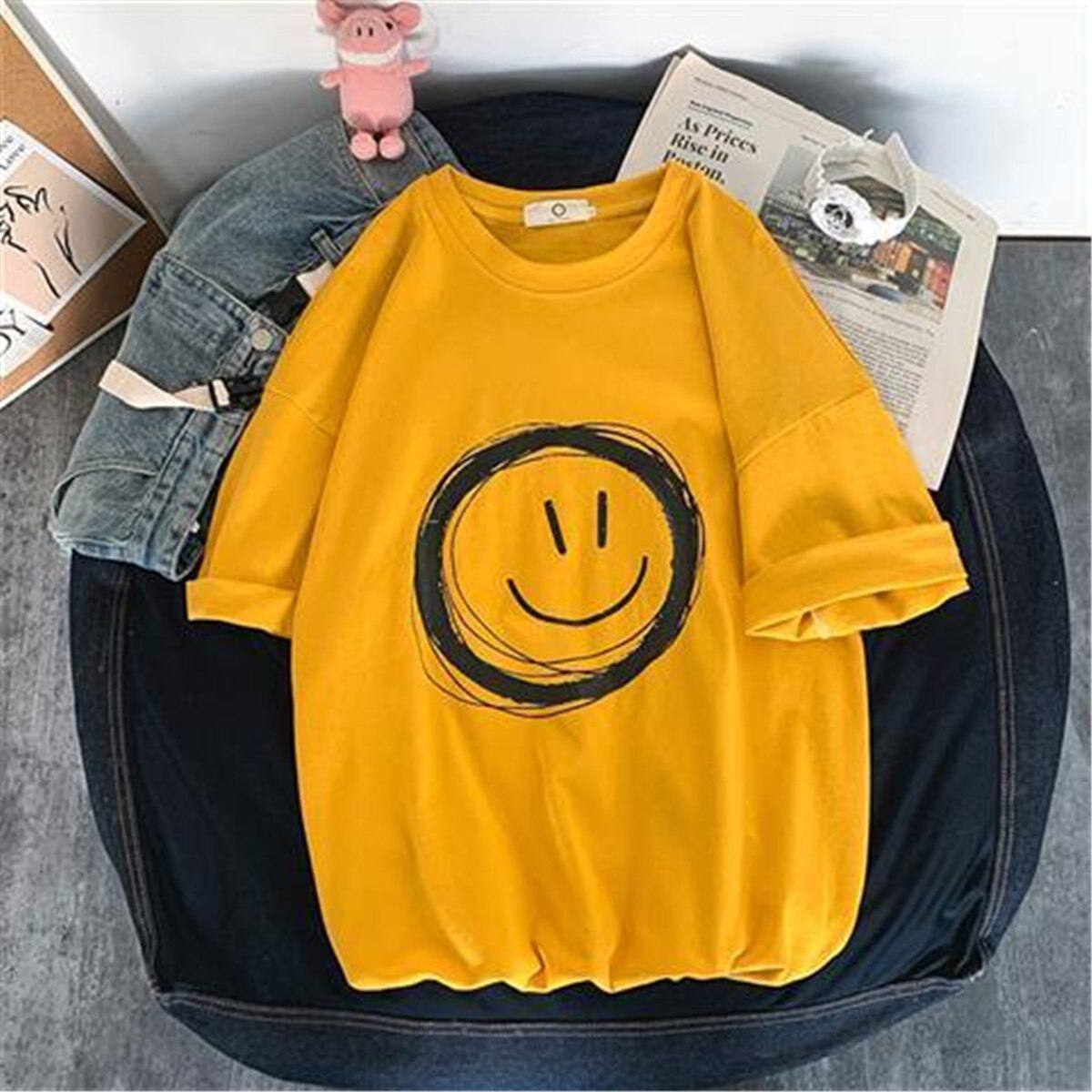 "Showing Stripes" Unisex Men Women Streetwear Graphic T-Shirt Daulet Apparel