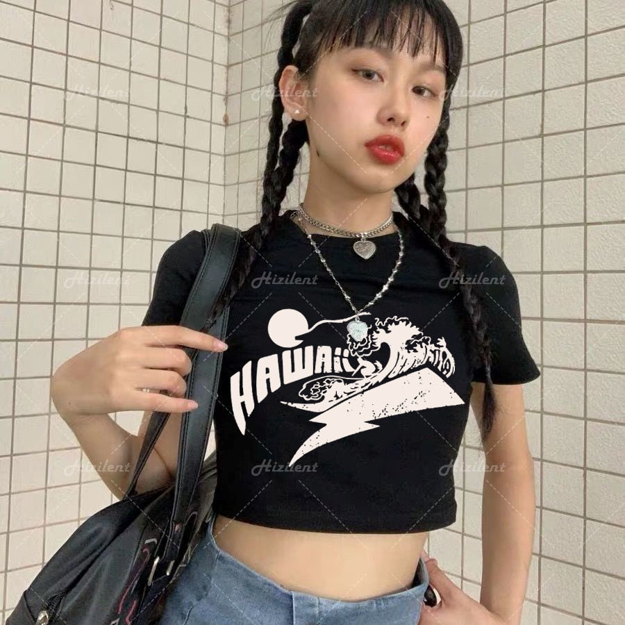 "Red Waves" Women Vintage Short Sleeve Graphic T-Shirt Daulet Apparel