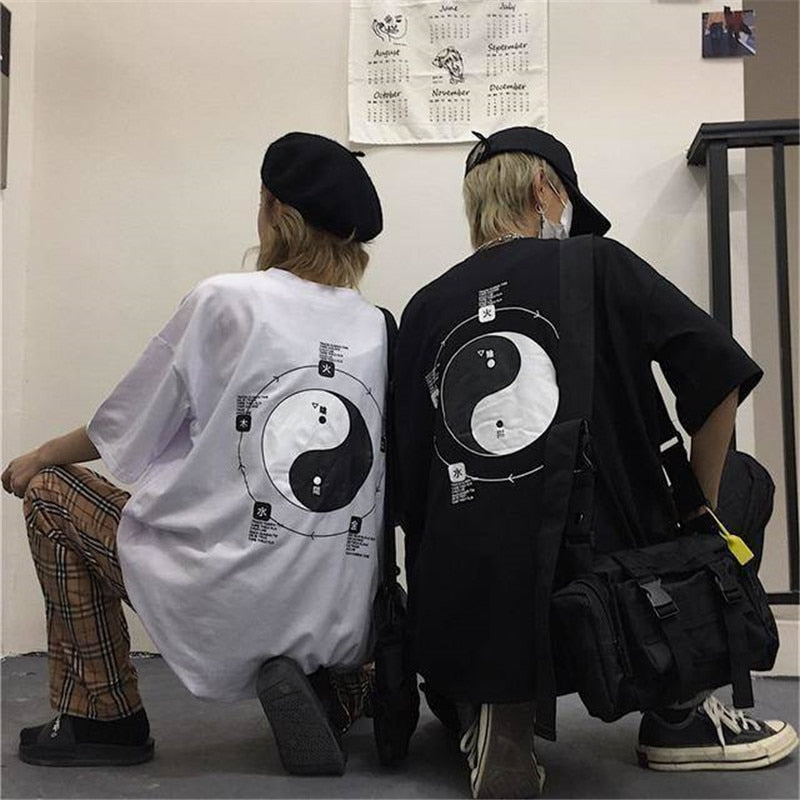 "In The Moonlight" Unisex Men Women Streetwear Graphic T-Shirt Daulet Apparel