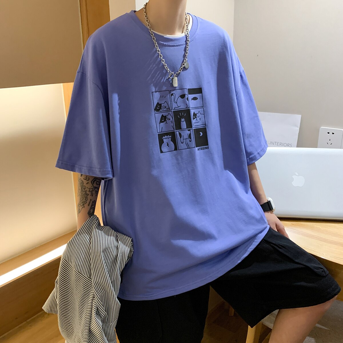 "Sqaure House" Unisex Men Women Streetwear Graphic T-Shirt Daulet Apparel